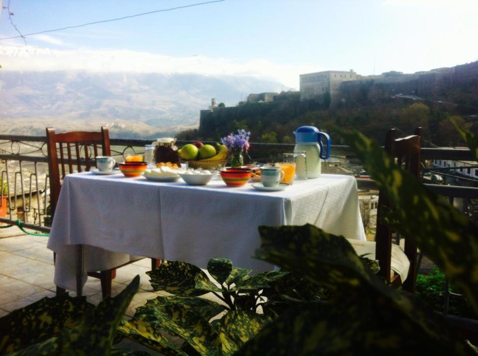 Guesthouse Celo Gjirokastra Zewnętrze zdjęcie