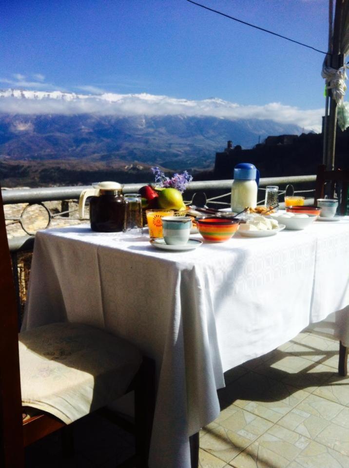 Guesthouse Celo Gjirokastra Zewnętrze zdjęcie